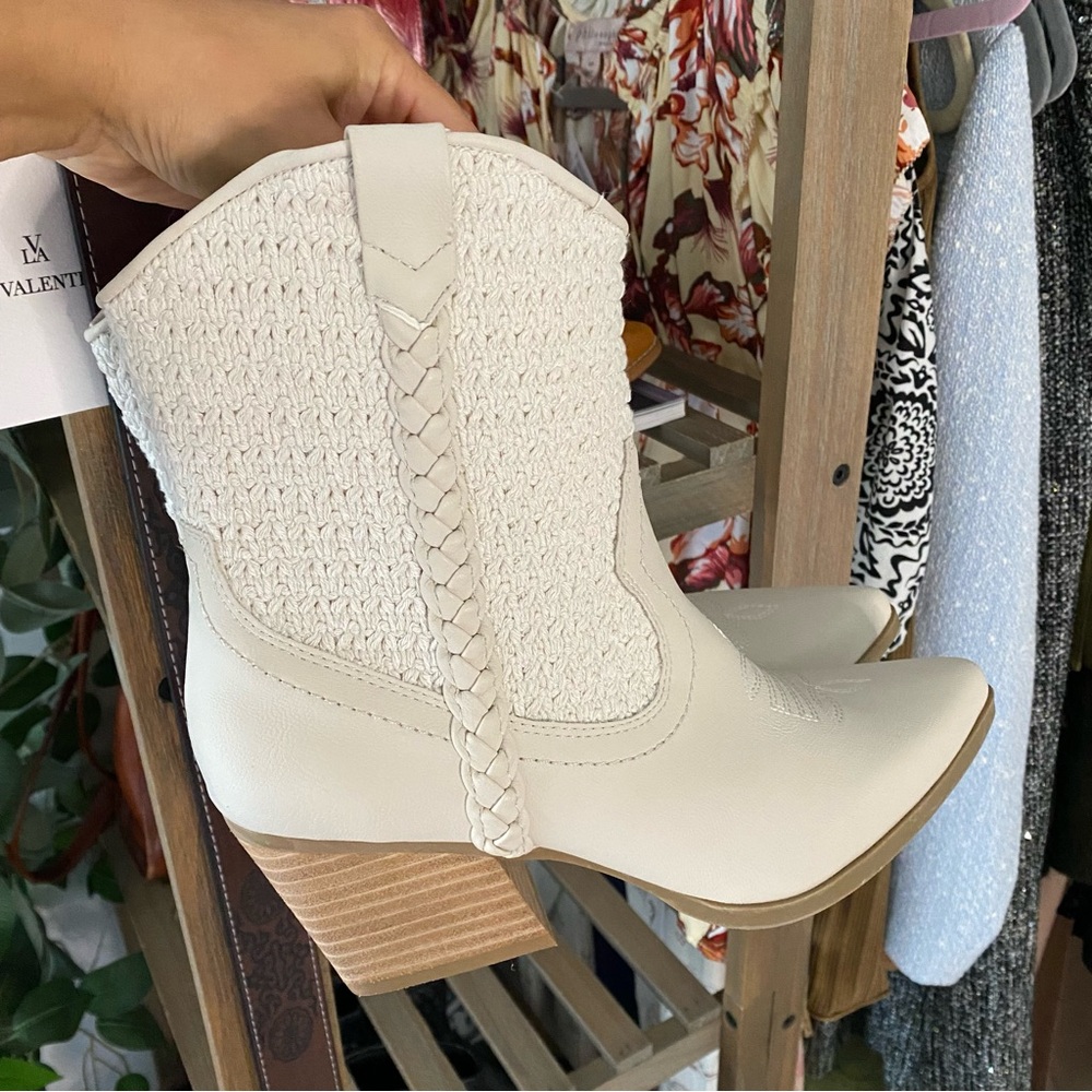 DOLCE VITA White Textured Ankle Cowboy Boots - Picture 14 of 14